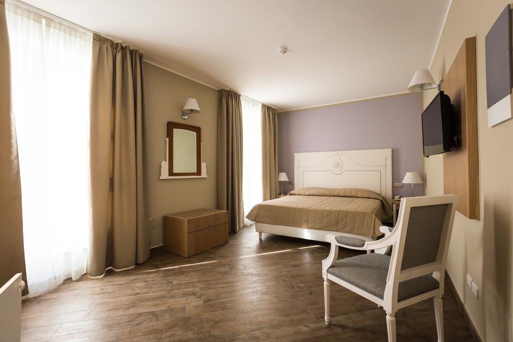 Hotel Monteverde Acqui Terme Kültér fotó